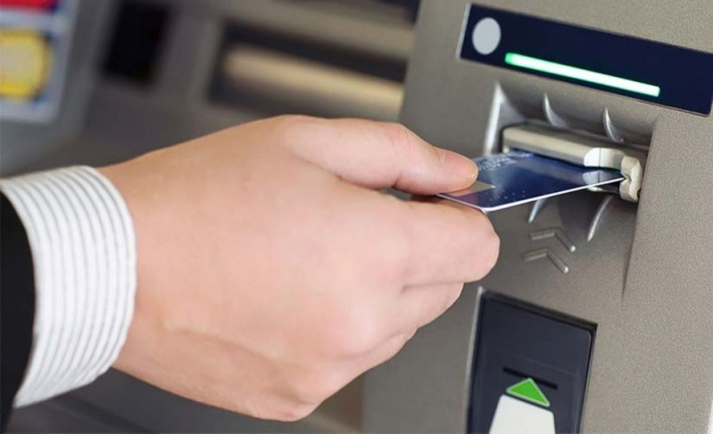 Commercial banks reduce ATM transaction fees